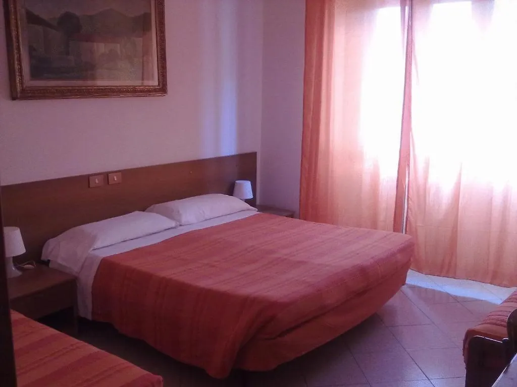 Albergo Italia Di Nardi Renzo & C Snc Poggibonsi Hotel