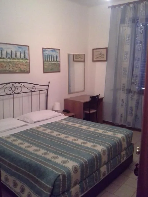Albergo Italia Di Nardi Renzo & C Snc Poggibonsi 2*,